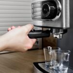 Кафемашина за еспресо и капучино Cecotec, черна - Image 2