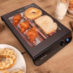 Плосък тостер Cecotec Turbo EasyToast InoxDark за всички видове хляб и сладкиши