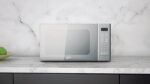 Дигитална микровълнова фурна Beko MGF30330S 30 литра с функция грил, сребриста - Image 4